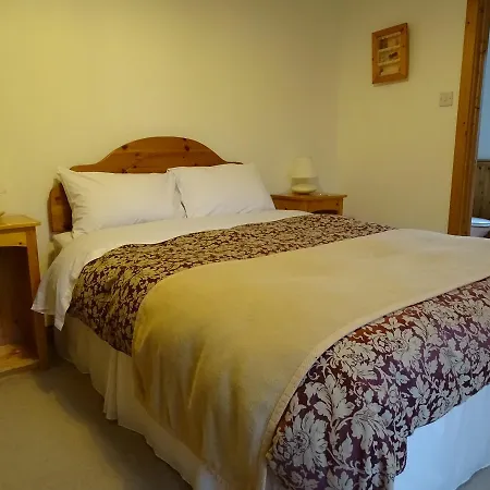 Pinewood Bed & Breakfast